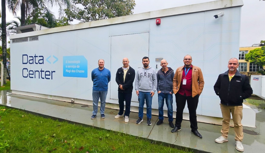 Técnicos da Secretaria de Educação de Guarulhos vieram conhecer estrutura de tecnologia e data center (Foto: Divulgação)