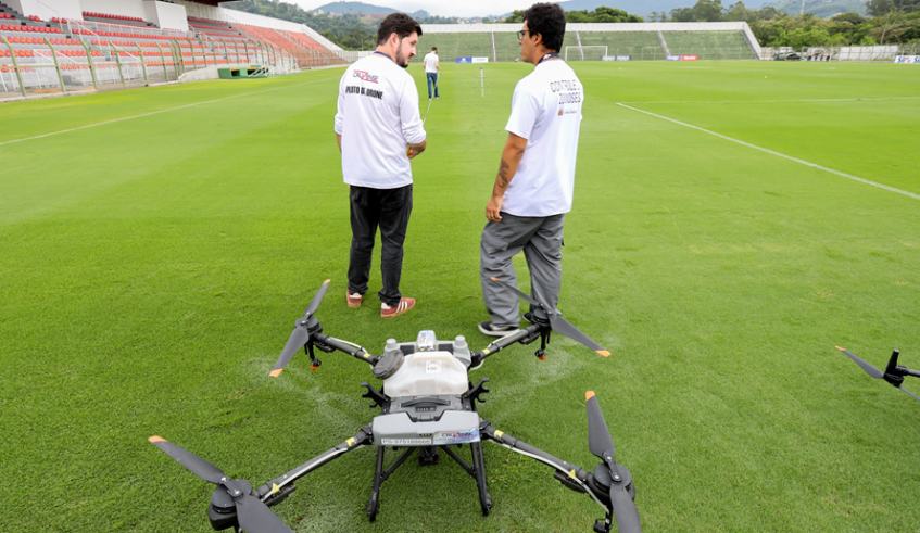 Prefeitura de Mogi usa, entre outras ferramentas, drones para mapear áreas aplicar larvicida em locais de difícil acesso (Divulgação/PMMC)