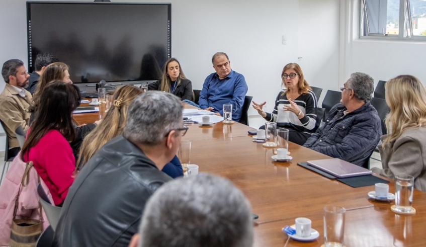 Reunião ocorreu apenas dois dias após a inauguração oficial da unidade, realizada no último sábado (22/08), com objetivo de avaliar a nova demanda (Divulgação/PMMC)