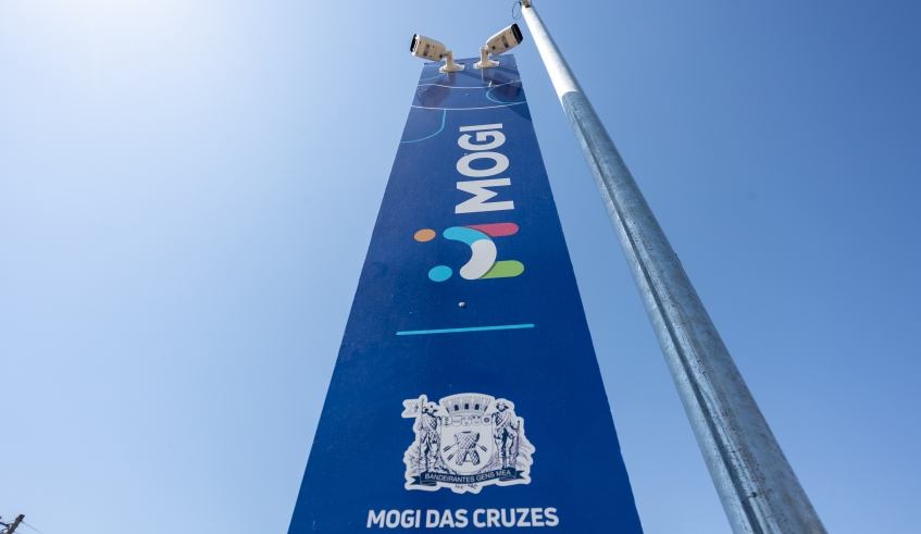 Programa Smart Mogi conta com 730 câmeras na cidade, sendo 260 de reconhecimento facial, e já permitiu a captura de quase 200 procurados pela Justiça (Divulgação/PMMC)
