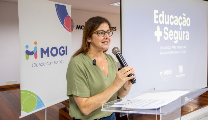 A prefeita Mara Bertaiolli falou sobre a importância do aplicativo e da segurança nas unidades escolares. (Divulgação/PMMC)