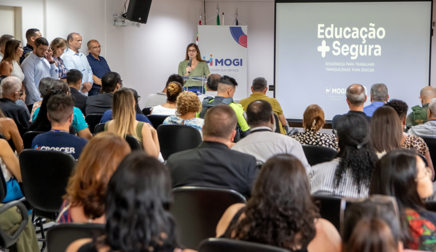 O aplicativo é uma ferramenta para reforçar a segurança em situações de emergência nas 210 escolas e creches da rede municipal de ensino. (Divulgação/PMMC)