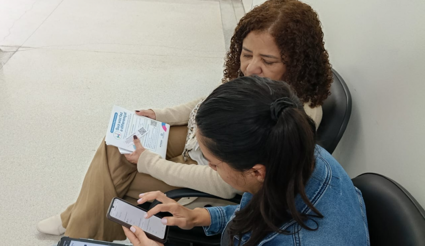 Ouvidoria da Secretaria de Saúde também tem o formato itinerante, que vai até as unidades de saúde para colher depoimentos (Divulgação/PMMC)