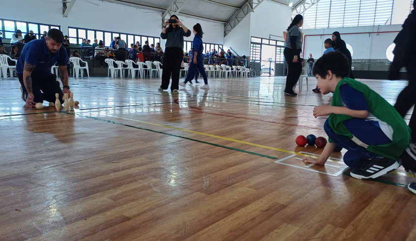 Evento reuniu cerca de 100 estudantes de nove escolas municipais nesta segunda-feira (05/10). (Divulgação/PMMC)